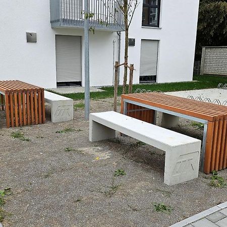 אוגסבורג Apartment Kueche Arbeitsplatz Netflix Wlan Barrierefrei מראה חיצוני תמונה